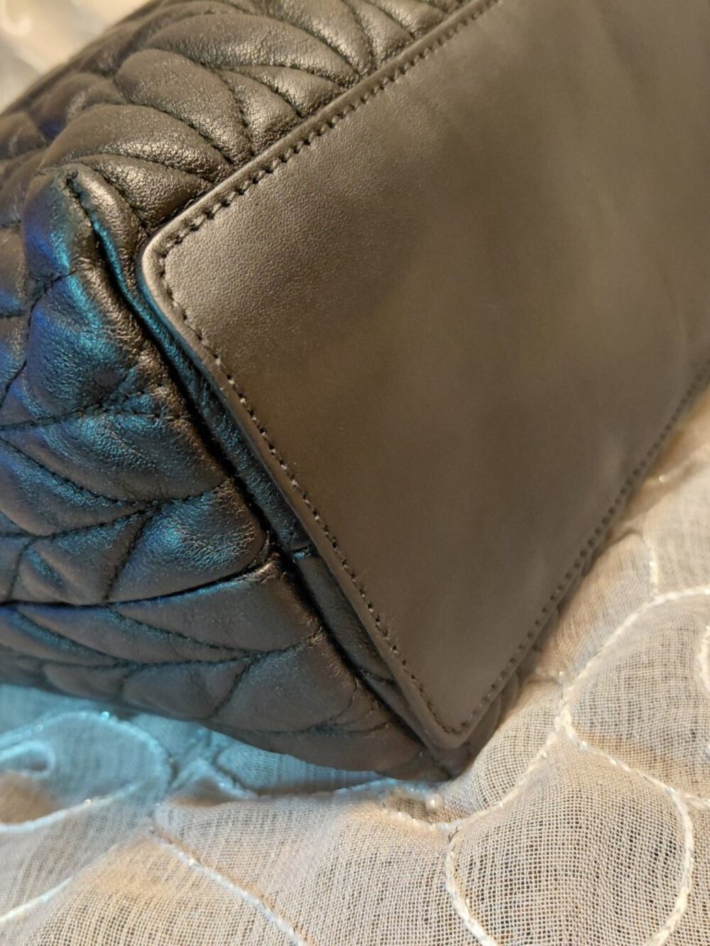 Vintage Gucci black quilted leather matelassé mini tote shoulder bag - Picture 8 of 12